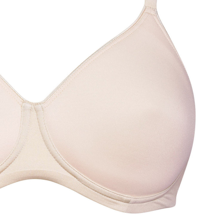 Reggiseno intimo nudo