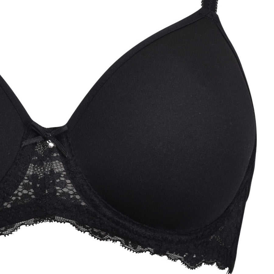 Reggiseno nero particolare coppa